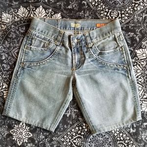 Tag Jeans Shorts